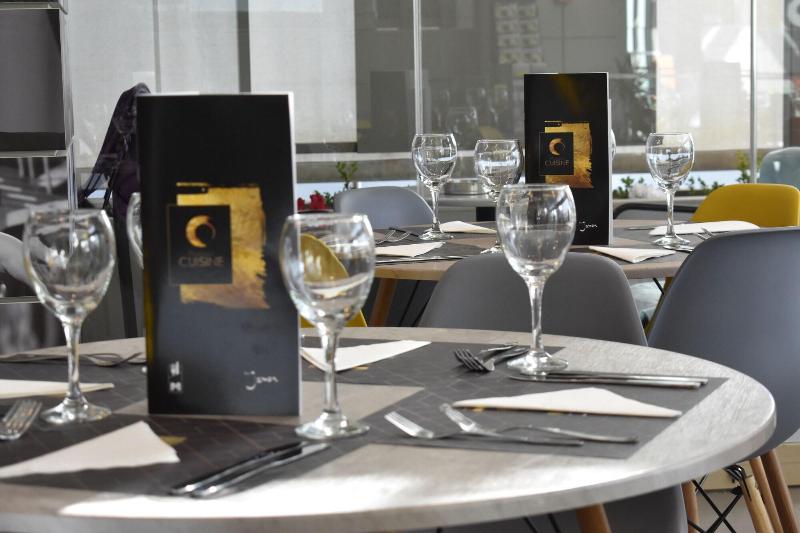 בית מלון כפרי Athenian Montaza