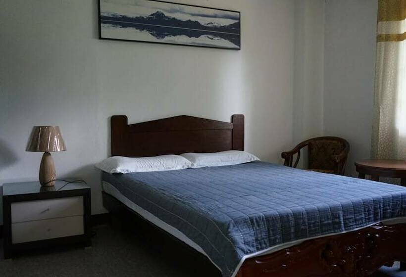 Lorilynns Hotel Tinian