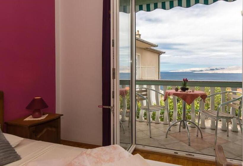 بنسيون Apartments Bionda