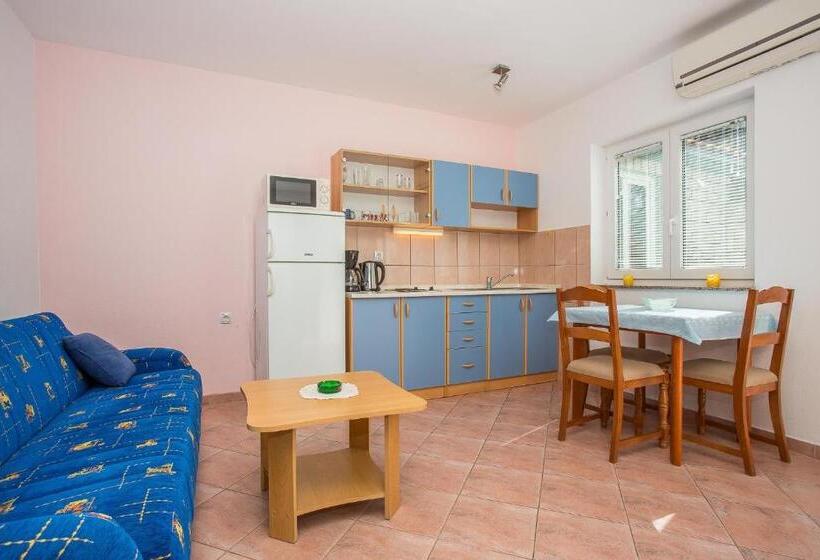 بنسيون Apartments Bionda