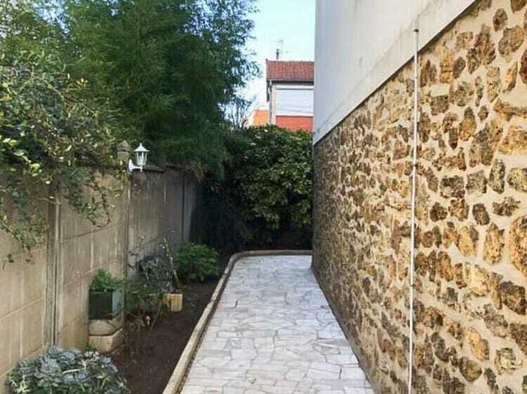 بنسيون La Maison Charentonneau