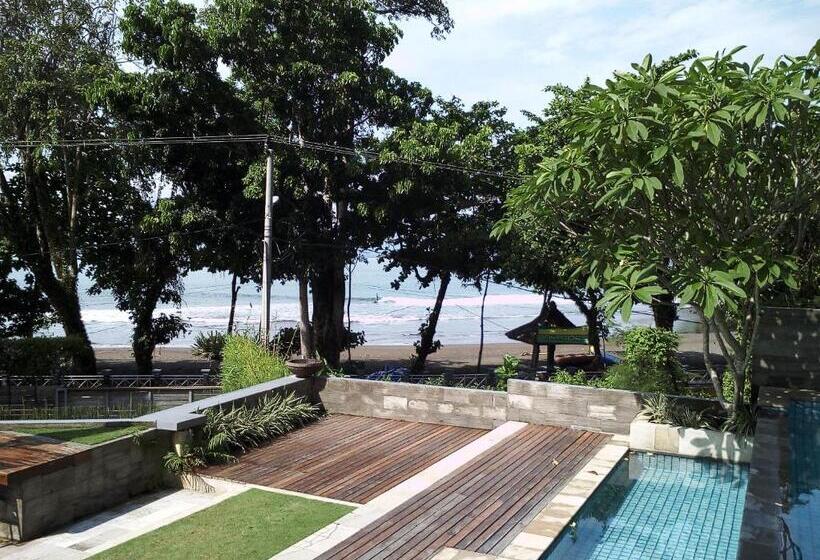 هتل Javacove Beach