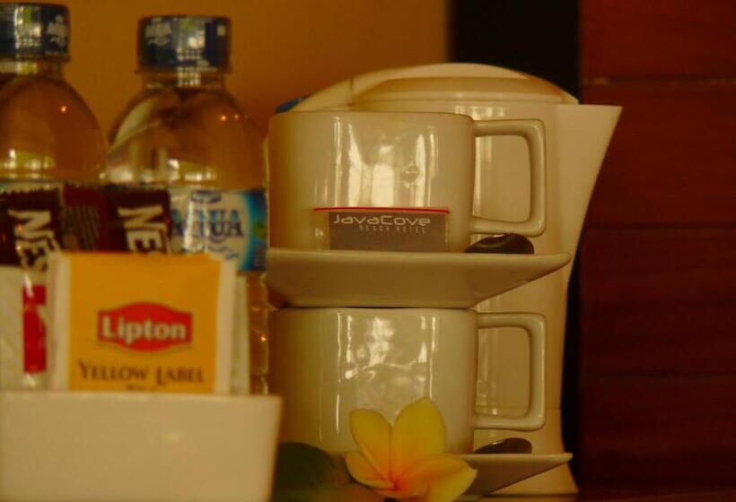 هتل Javacove Beach