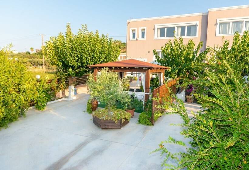 Luxury Suites In Stavromenos