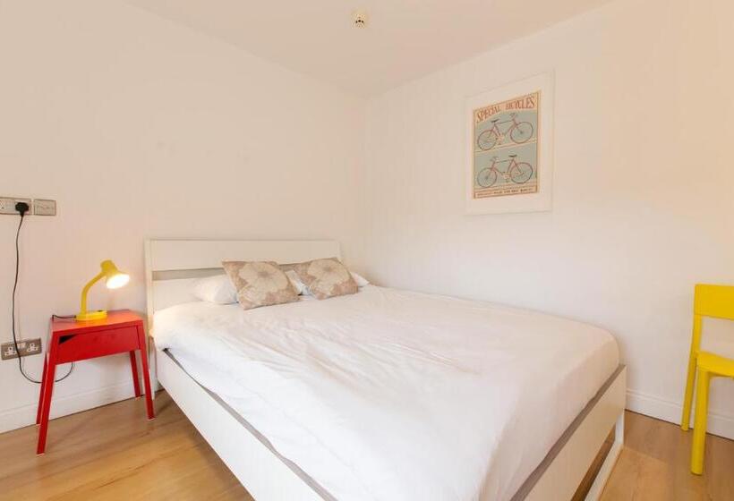 Пансион Tooting Broadway Studios & Rooms By Dc London Rooms