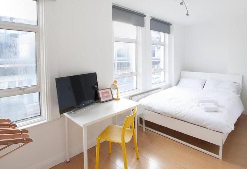 Пансион Tooting Broadway Studios & Rooms By Dc London Rooms