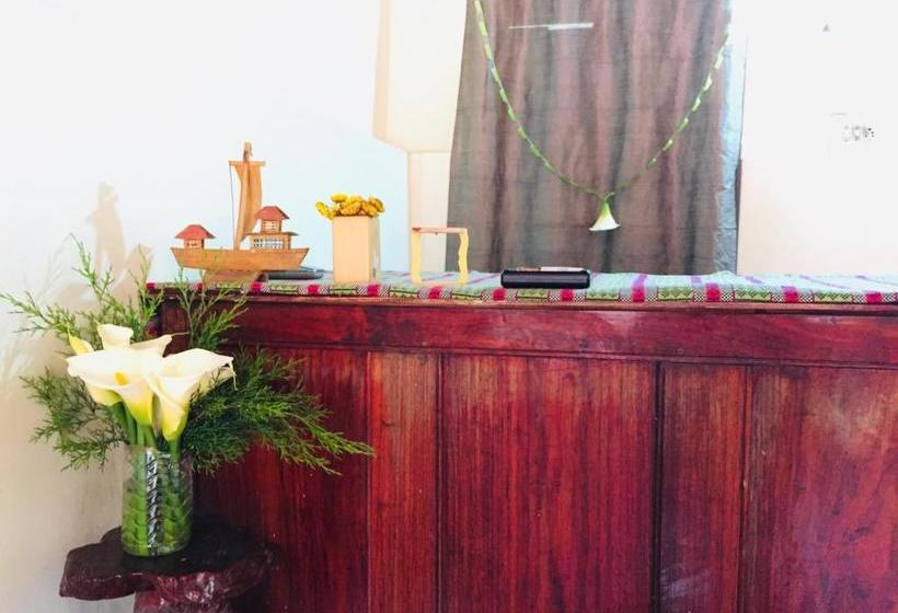 استراحتگاه Hill Top Individual Cottage Ooty