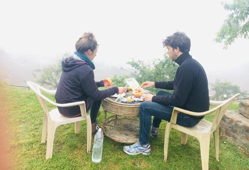 استراحتگاه Hill Top Individual Cottage Ooty