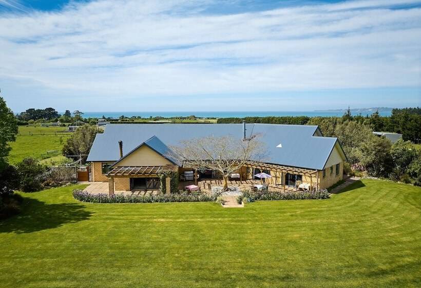 هتل Awatea Country Bed & Breakfast