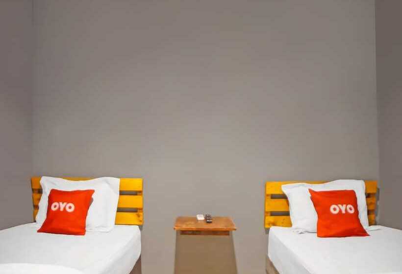 هتل Oyo 990 Stadion Residence