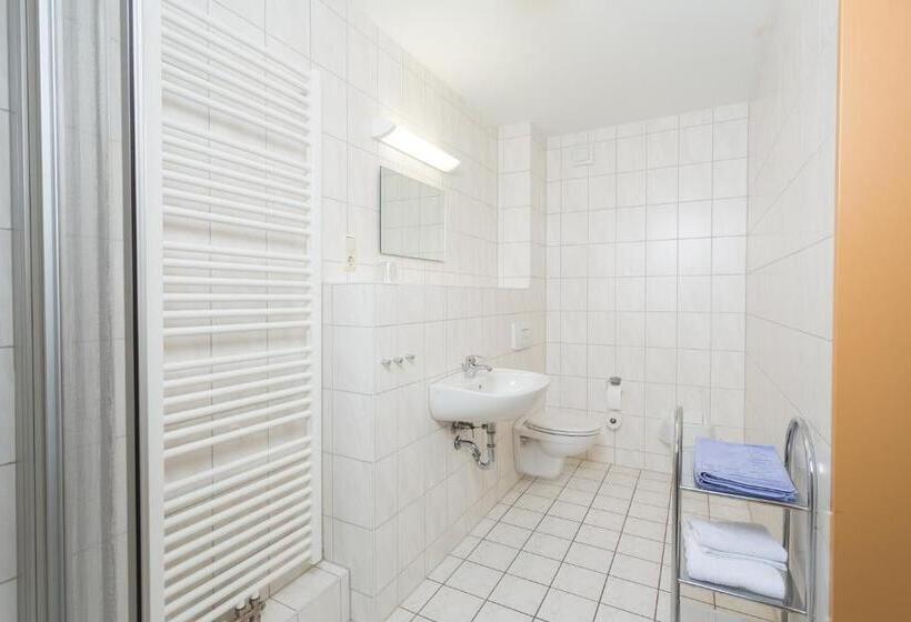 هتل Sportpark Rabenberg