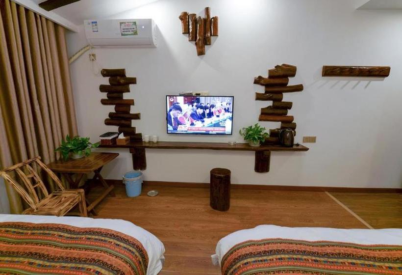 بنسيون Floral  · Spring Guesthouse Zhangjiajie