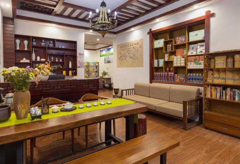 بنسيون Floral  · Spring Guesthouse Zhangjiajie