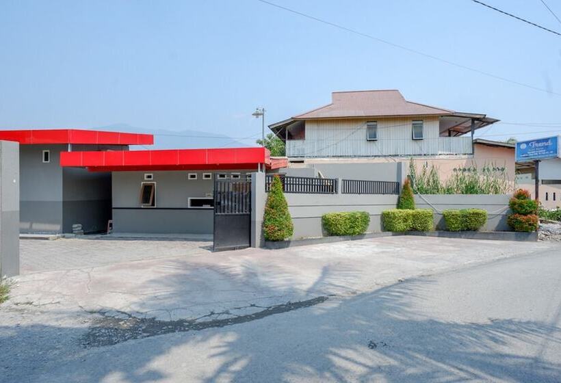 Pension Koolkost Near Rs Samaritan Palu