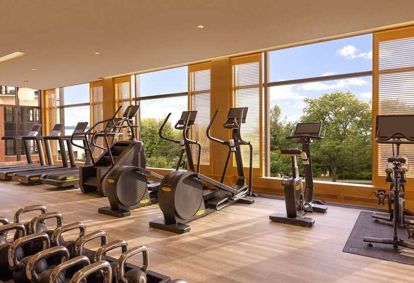 فندق Champlain Burlington, Curio Collection By Hilton