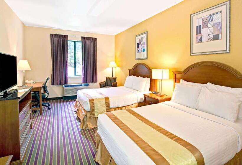 هتل Days Inn & Suites By Wyndham Hickory