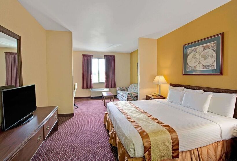 هتل Days Inn & Suites By Wyndham Hickory