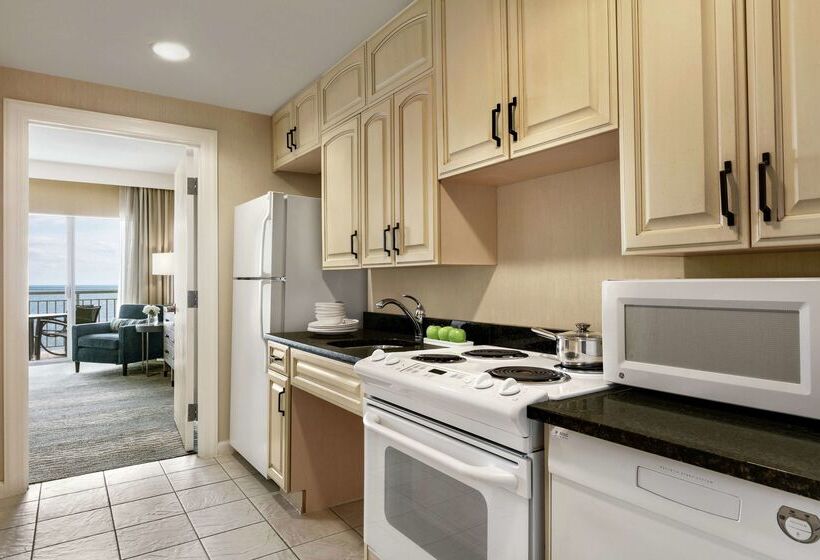 هتل Hilton Ocean City Oceanfront Suites
