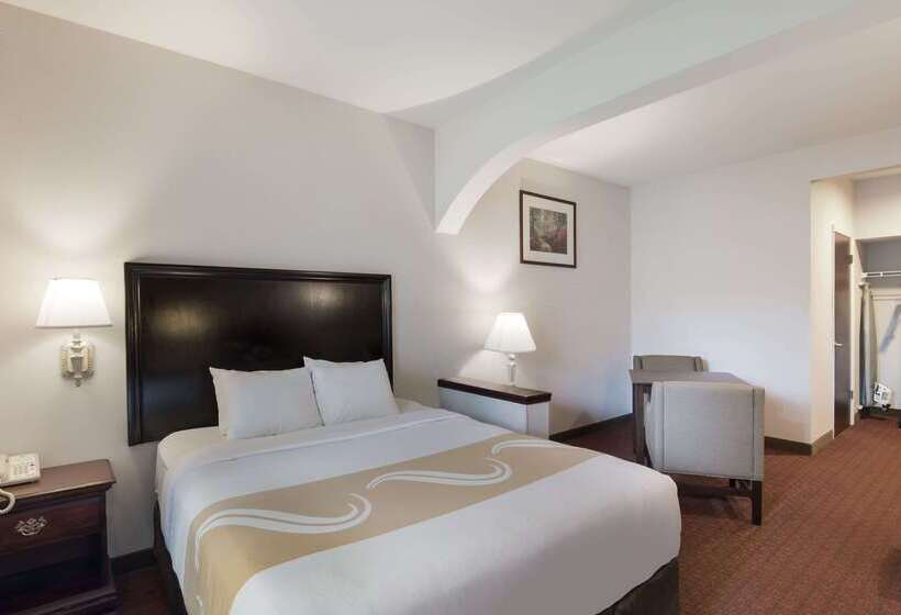 فندق Quality Inn Grand Suites Bellingham
