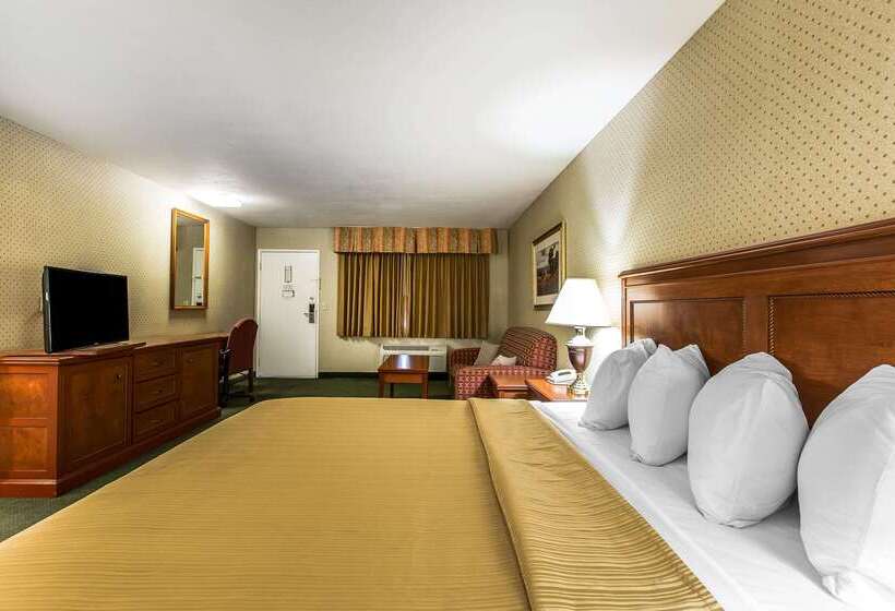 호텔 Quality Inn Near China Lake Naval Station