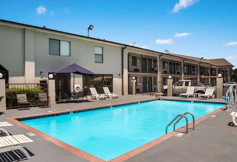 Отель Quality Inn Southaven Memphis South