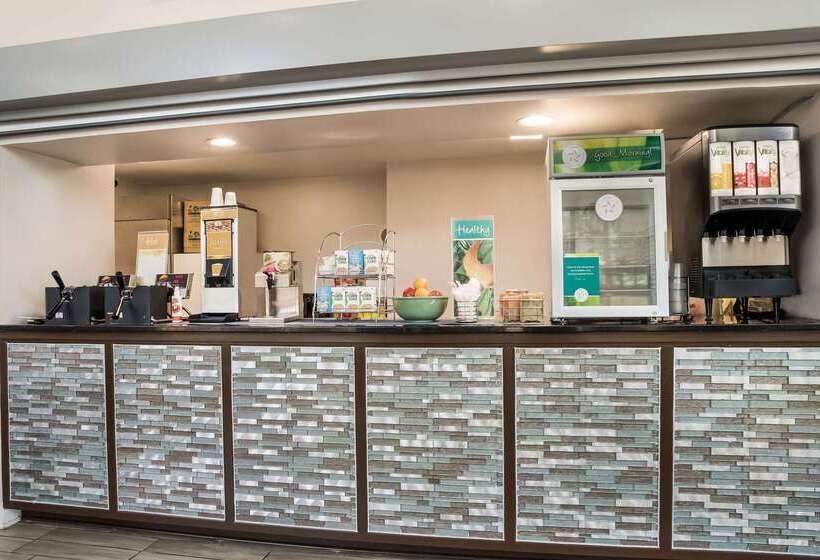 Отель Quality Inn Southaven Memphis South