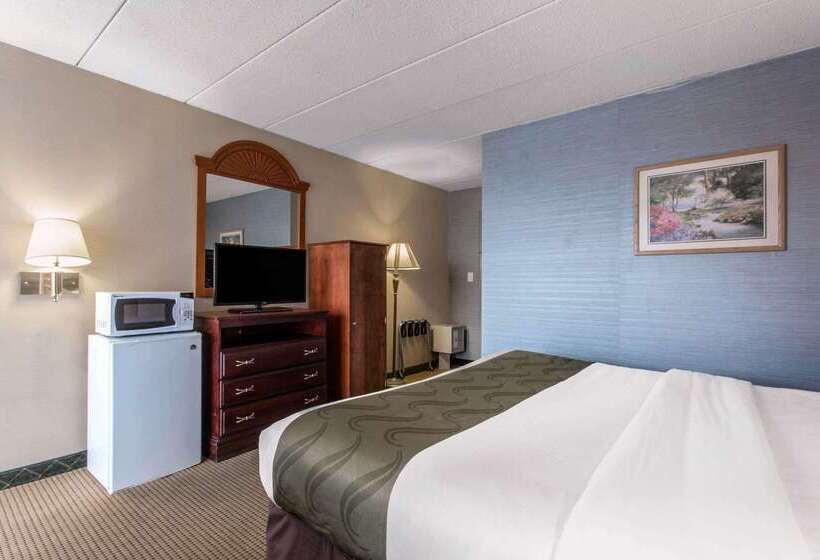 هتل Quality Inn