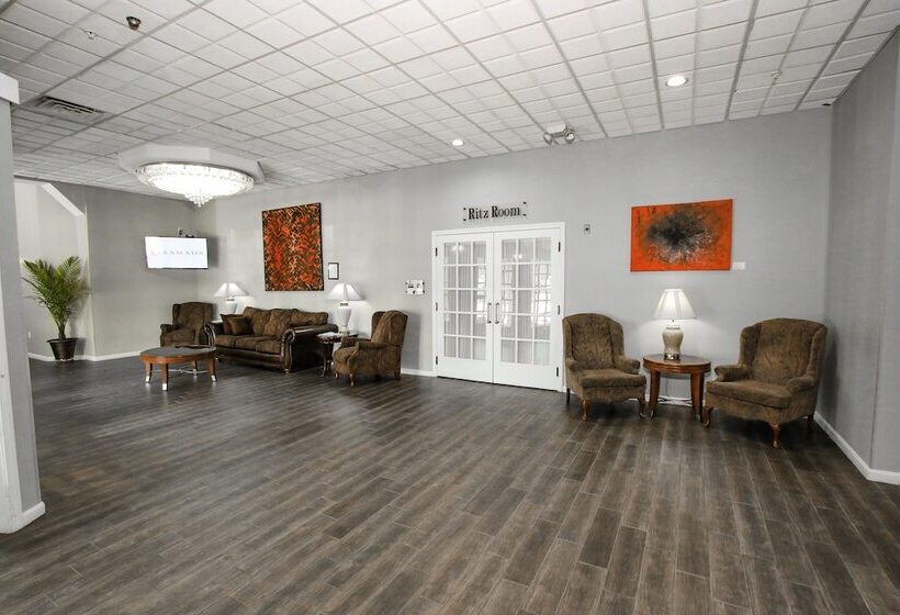 Ramada Hotel & Conference Center By Wyndham Lewiston