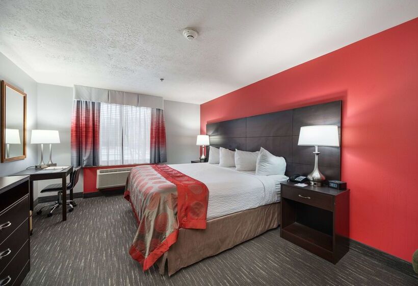هتل Ramada By Wyndham Sioux Falls Airport   Waterpark Resort & Event Center