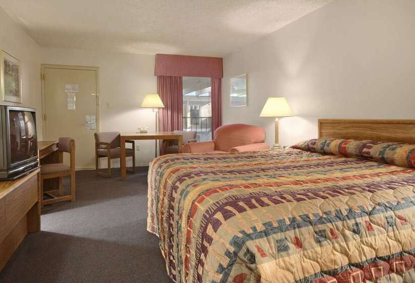 هتل Greenwood Inn Sterling