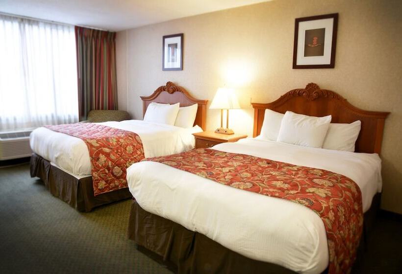 فندق Ramada By Wyndham Triangle/quantico