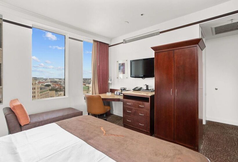 هتل The Emily Morgan San Antonio   A Doubletree By Hilton