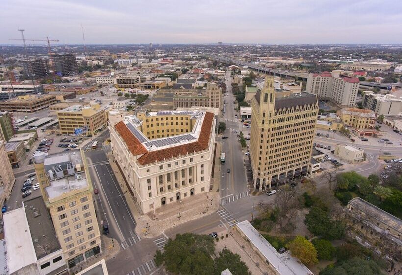 هتل The Emily Morgan San Antonio   A Doubletree By Hilton
