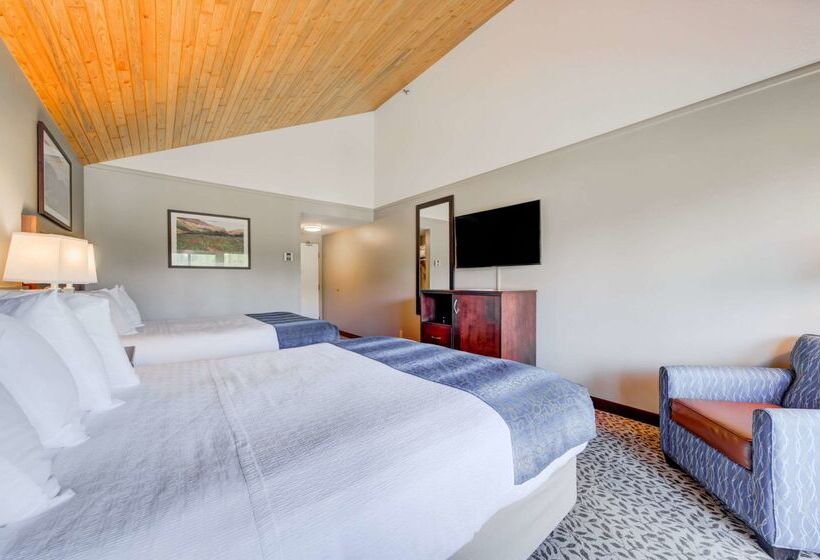 فندق The Pine Lodge On Whitefish River