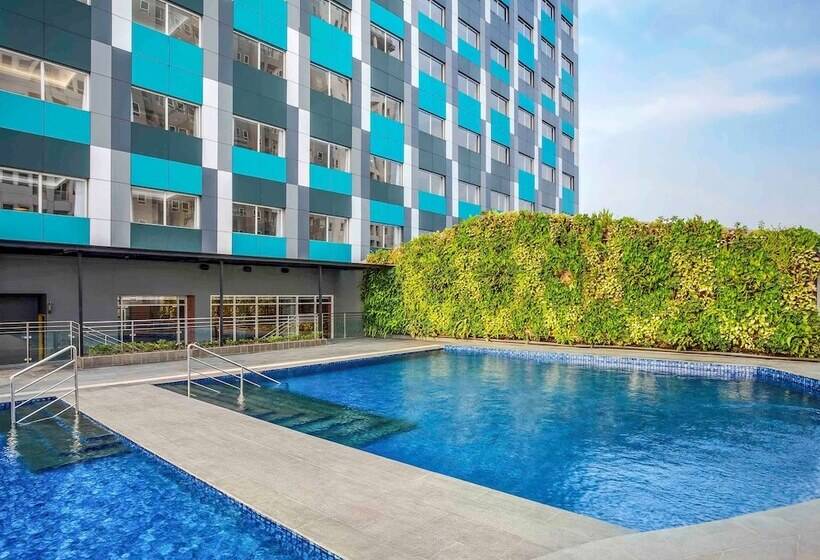 هتل Ibis Styles Bekasi Jatibening