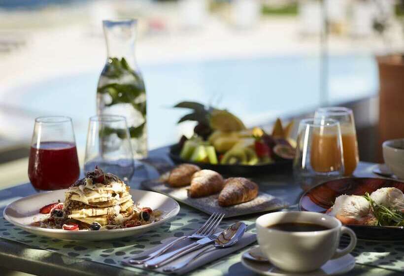 هتل Cayo Exclusive Resort & Spa