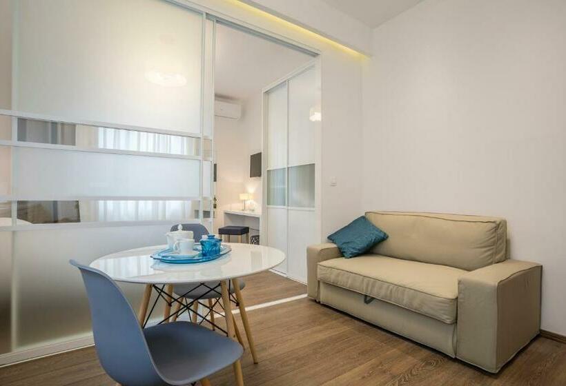 پانسیون Luxury Accommodation Marino