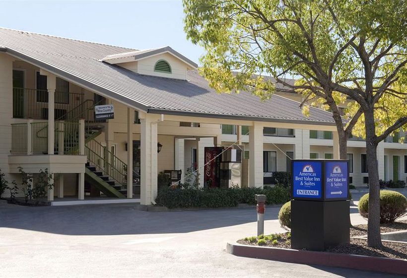 Отель Americas Best Value Inn & Suites - Wine Country