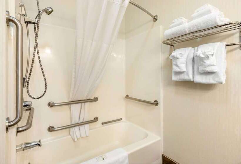 فندق Quality Inn & Suites University Fort Collins