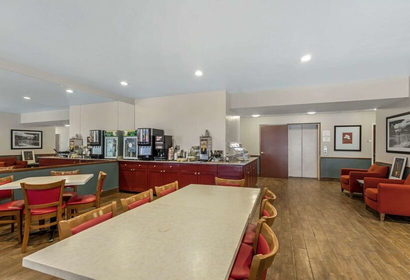Отель Quality Inn Denver Tech Center