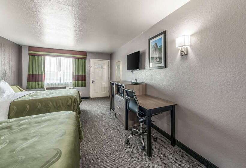 ホテル Quality Inn I 10 East Near Frost Bank Center