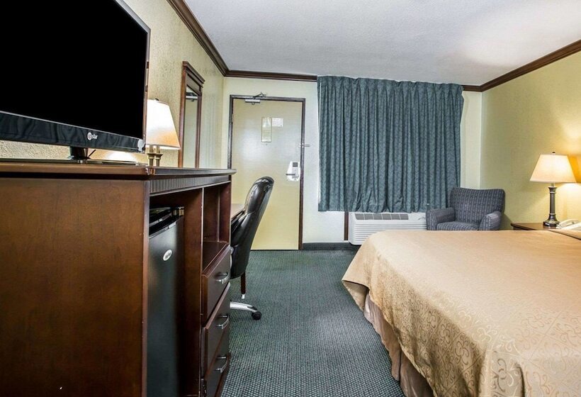هتل Quality Inn San Diego I 5 Naval Base