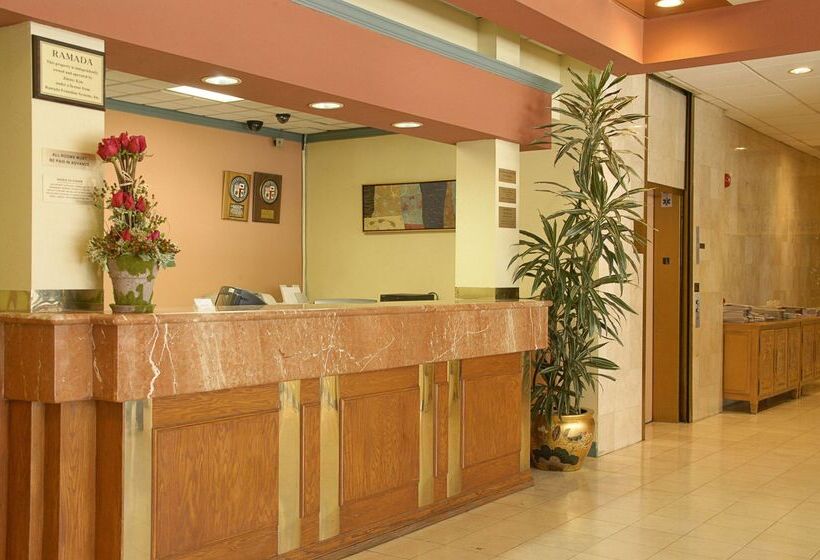 فندق Ramada By Wyndham Los Angeles/wilshire Center