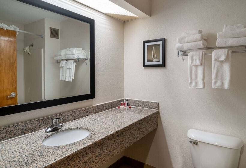 هتل Ramada By Wyndham Maggie Valley