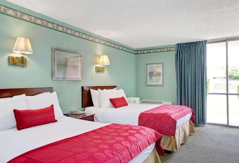 ホテル Ramada By Wyndham Parsippany