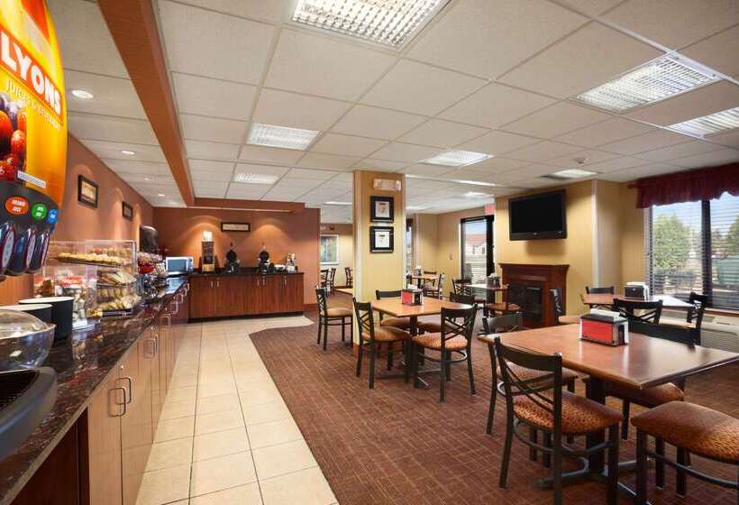 هتل Ramada By Wyndham Wisconsin Dells I 90