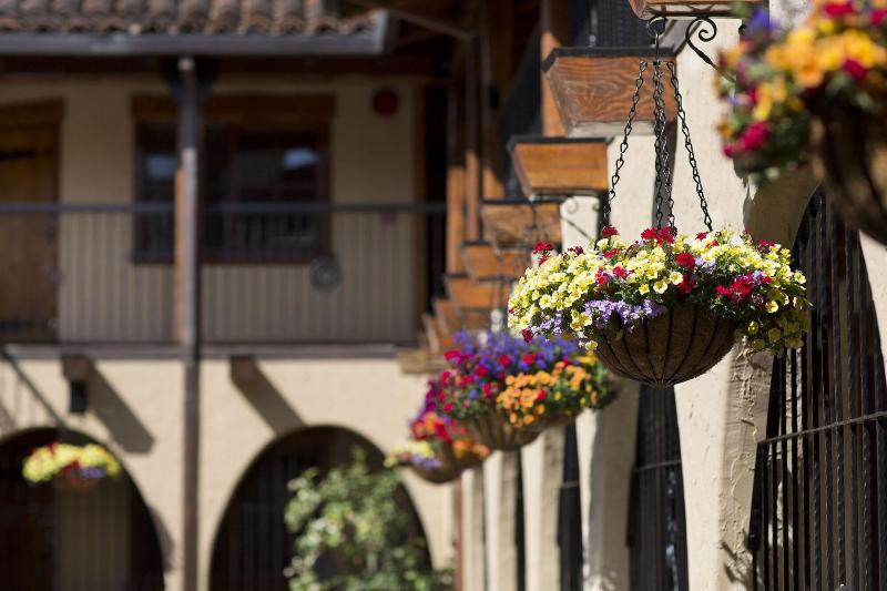 בית מלון כפרי Rancho Caymus Inn