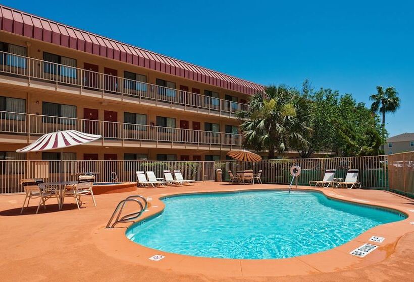 בית מלון כפרי Red Roof Inn Corpus Christi South