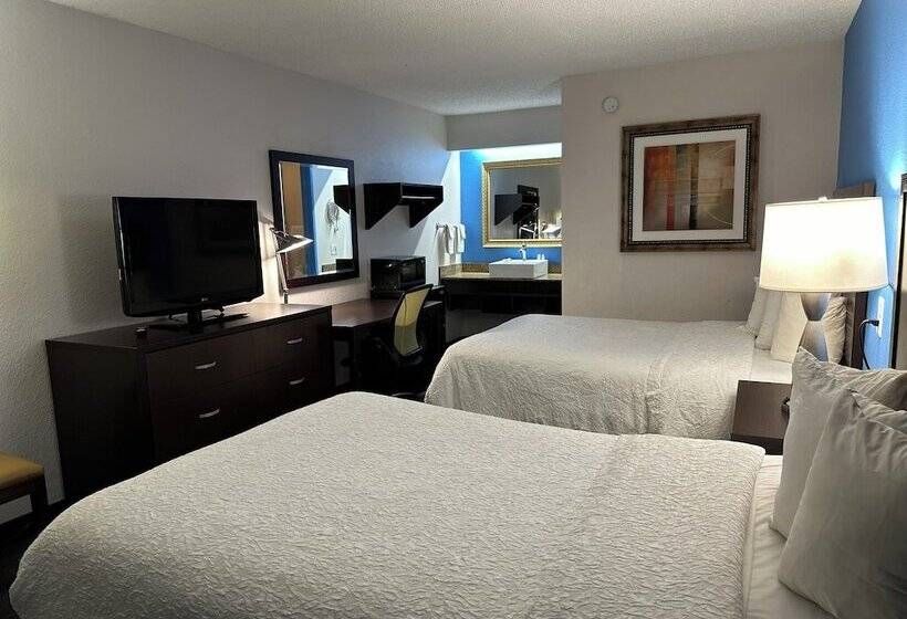 هتل American Inn & Suites Bishop Airport Flint
