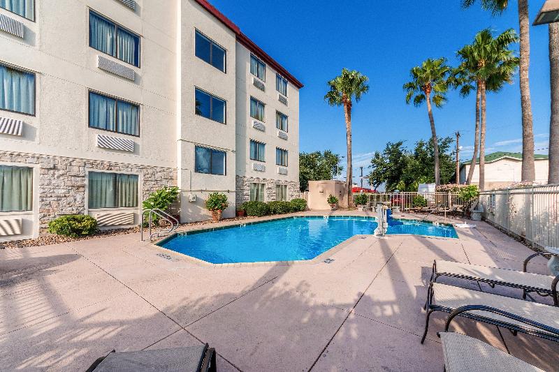 فندق Red Roof Inn Laredo